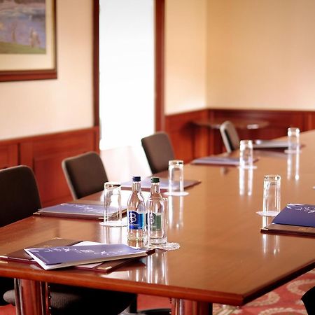 Racket Hall Country House Golf & Conference Hotel Роскрей Экстерьер фото